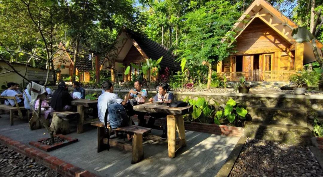 Rangsot Homestay *